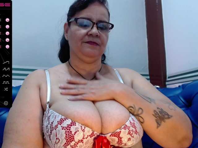 Live sex webcam photo for LauraRiley #268624291