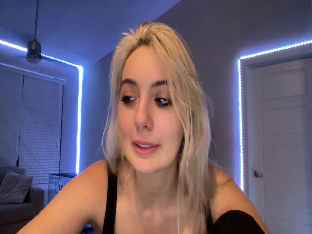 Live sex webcam photo for Sammy_gray #268617330