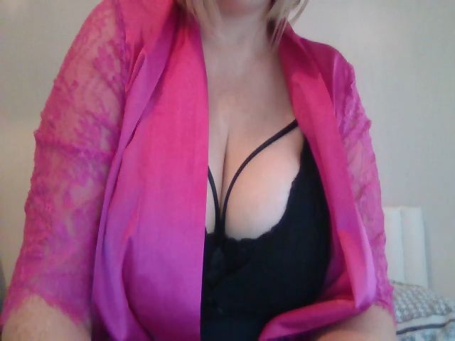 Live sex webcam photo for Brit_Chick #268615720