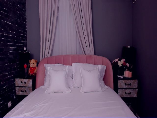 Live sex webcam photo for TheBaeWatch #268612576