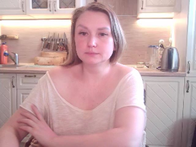 Live sex webcam photo for JaneGrey111 #268620146