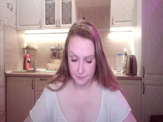 Live sex webcam photo for JaneGrey111 #268622904