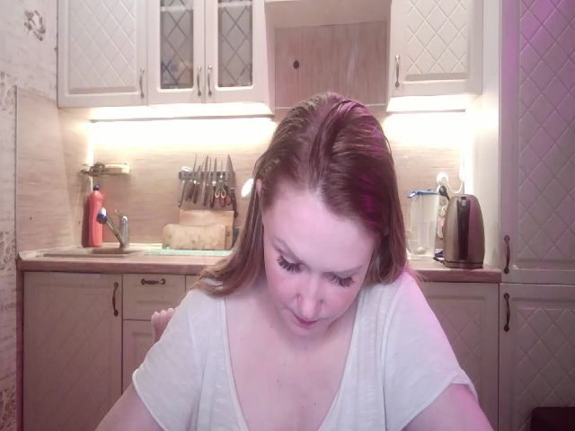 Live sex webcam photo for JaneGrey111 #268624965