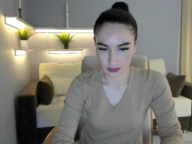 Live sex webcam photo for Lilly_Shine #268612270