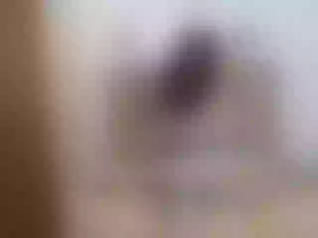 Live sex webcam photo for honey-sara96 #268624792