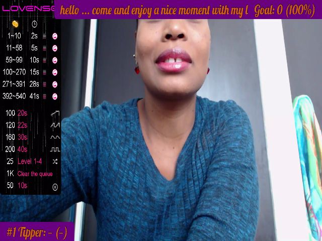 Live sex webcam photo for BIGXXBOOBS #268625291