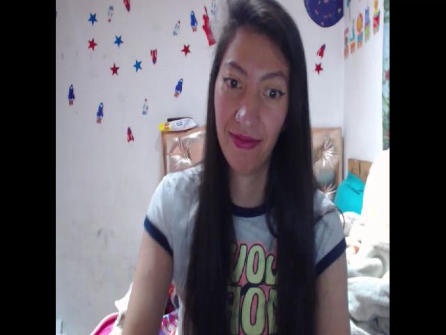 Live sex webcam photo for Kaymilf #268611020