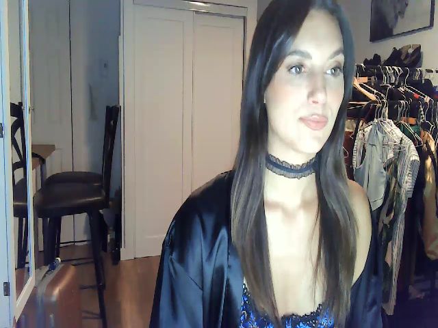 Live sex webcam photo for Oh_Valentina #268627897