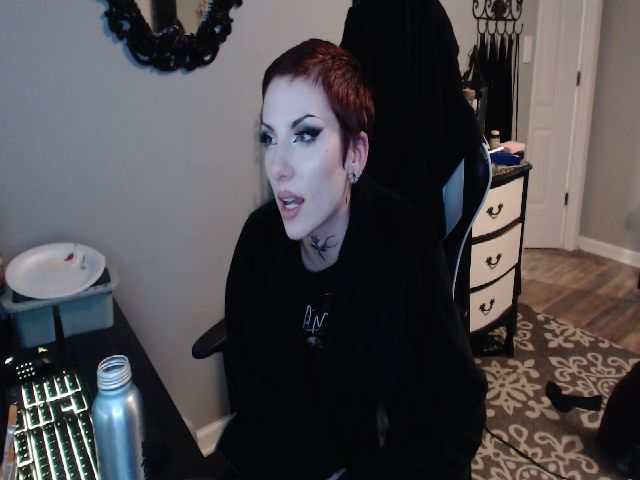 Live sex webcam photo for Painbaby #268612709