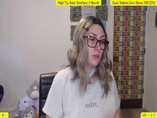 Live sex webcam photo for Violet_Rae_ #268611228