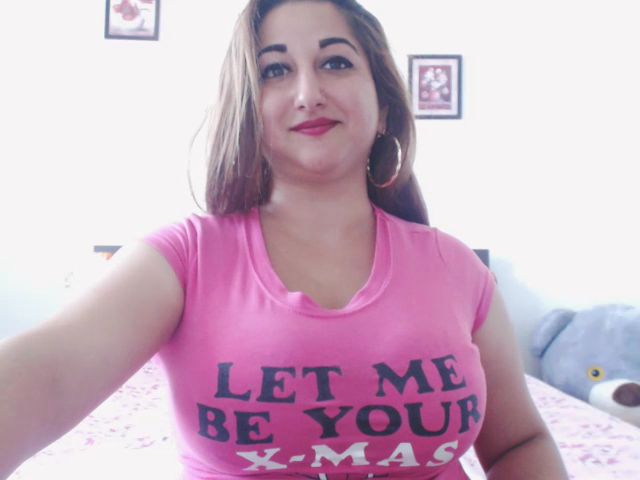 Live sex webcam photo for KinkyMyax #268616060