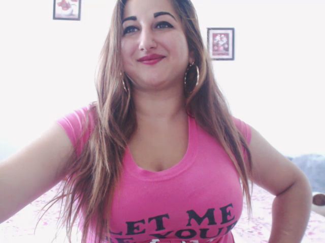 Live sex webcam photo for KinkyMyax #268616736