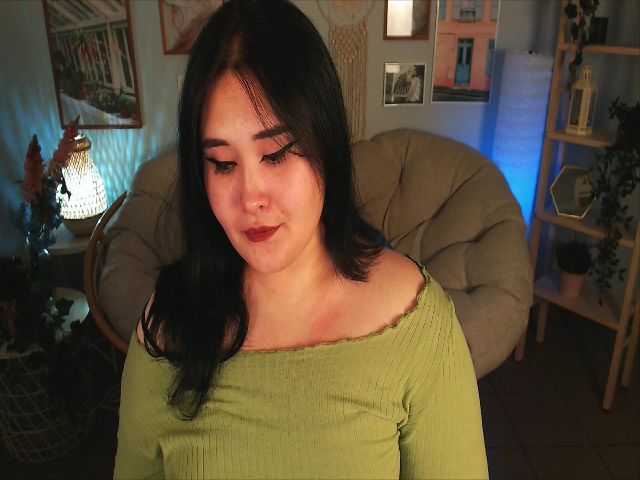 Live sex webcam photo for EsmiraWaild #268619515