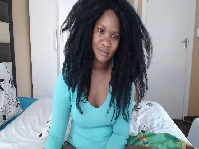 Live sex webcam photo for Loverdoll89 #268621025