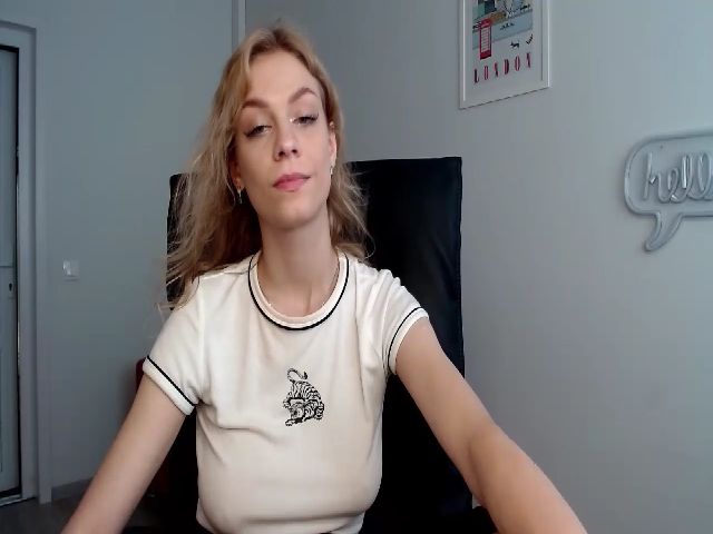 Live sex webcam photo for VanillaJenny #268615385