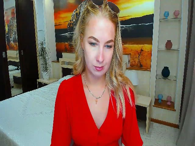 Live sex webcam photo for ElegantLook #268615097