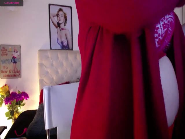 Live sex webcam photo for Summynov #268619088