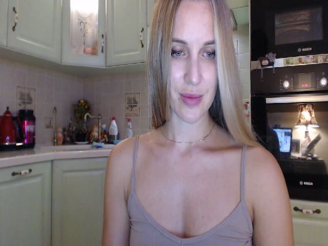 Live sex webcam photo for Super_Giraffe #268625302