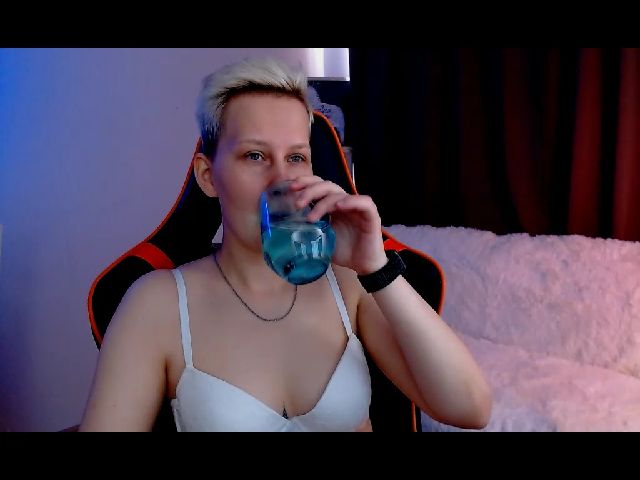 Live sex webcam photo for Oh_daisy #268617045