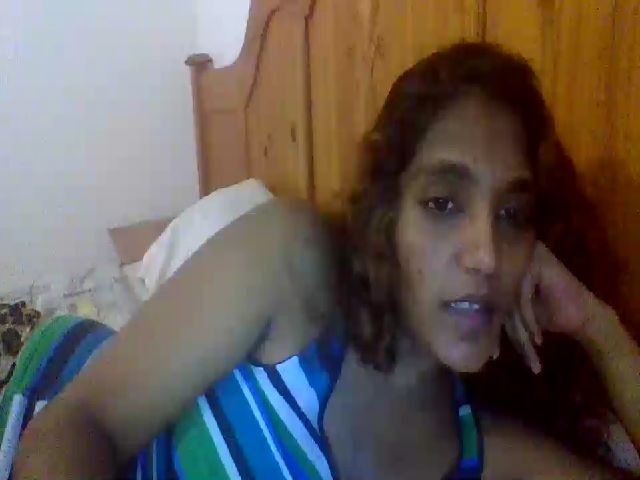 Live sex webcam photo for IndianvixxenX #268621008