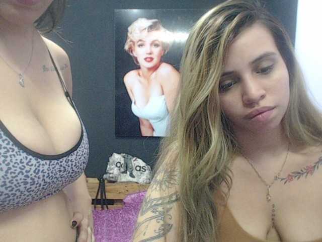 Live sex webcam photo for xxxbitcheshot #268614164