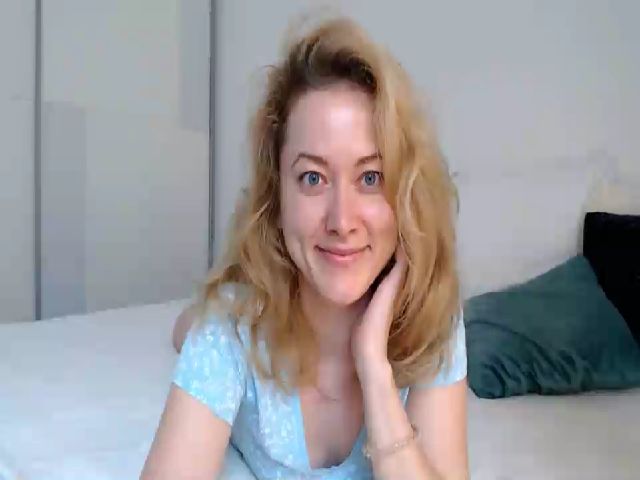 Live sex webcam photo for TessaPerf #268617760