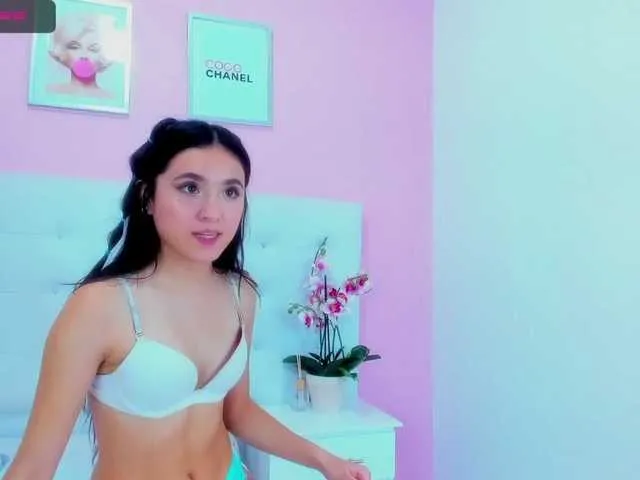 Live sex webcam photo for SussanKing #268623145