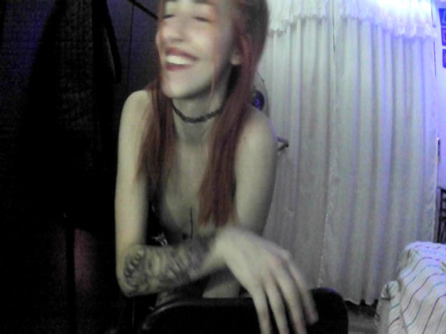 Live sex webcam photo for PeytonRiley #268627867