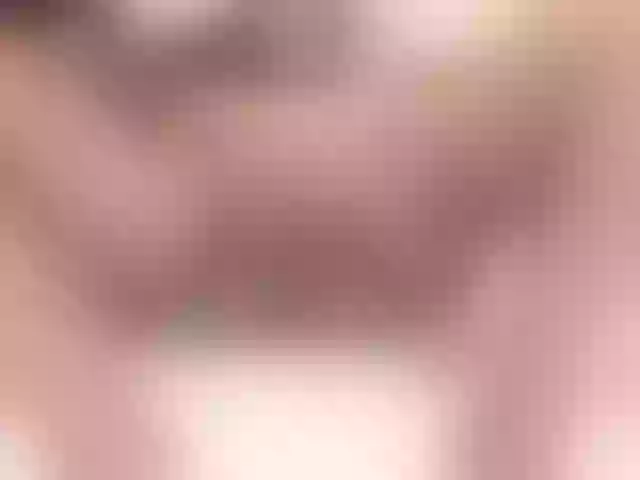 Live sex webcam photo for LizGutierrez #268610045