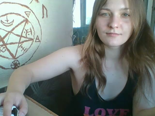 Live sex webcam photo for Marguerite_1_ #268619506