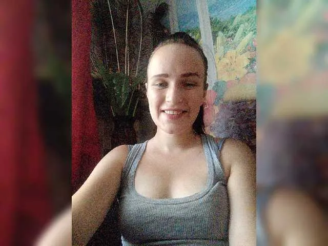 Live sex webcam photo for LuxJudy #268614752