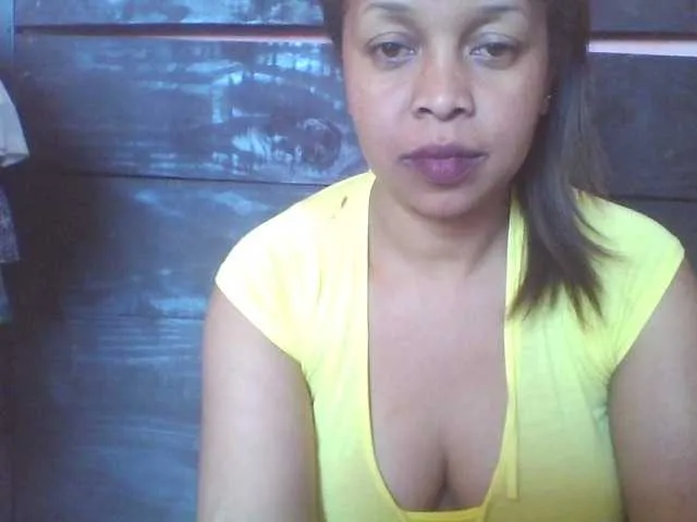 Live sex webcam photo for big-ass-sexy #268640587