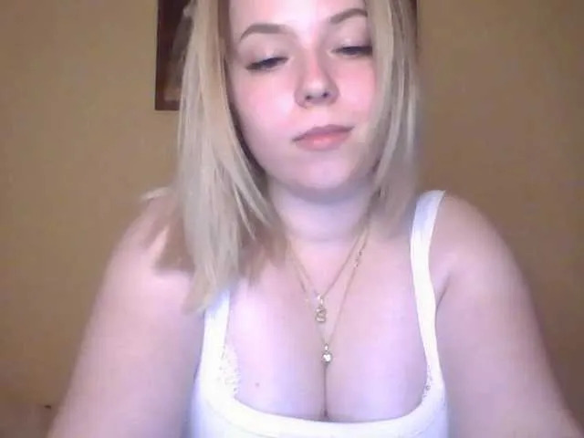 Live sex webcam photo for JosieAdventur #268645973