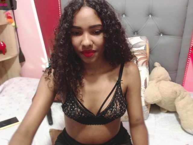 Live sex webcam photo for blaackmoon #268630703