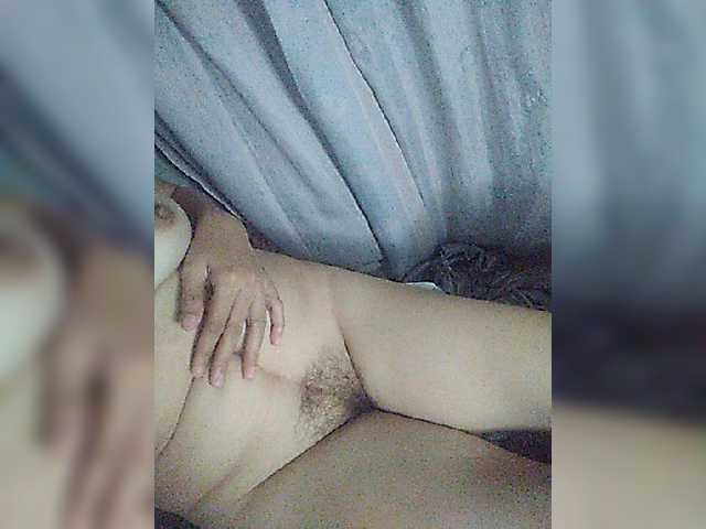 Live sex webcam photo for Kindheart2 #268629574