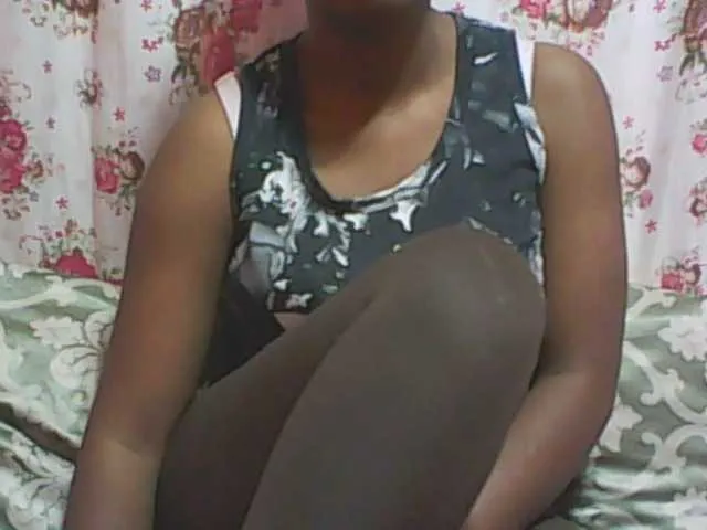 Live sex webcam photo for BLACKWIFE1 #268635801