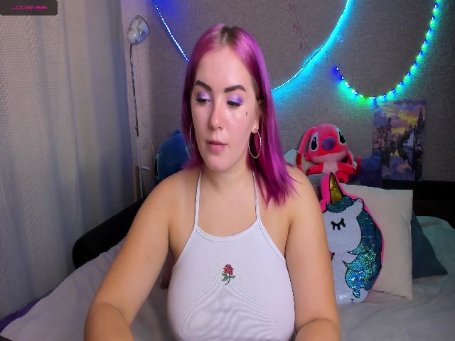 Live sex webcam photo for AiryHiss #268637116