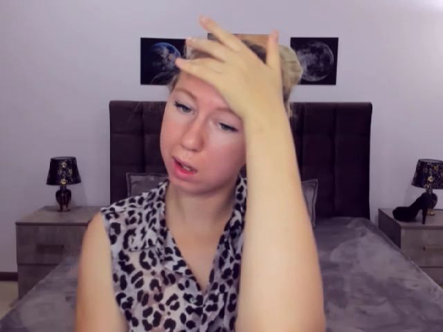 Live sex webcam photo for LizaSwan #268636293