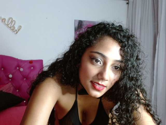 Live sex webcam photo for Valentinax6 #268630715