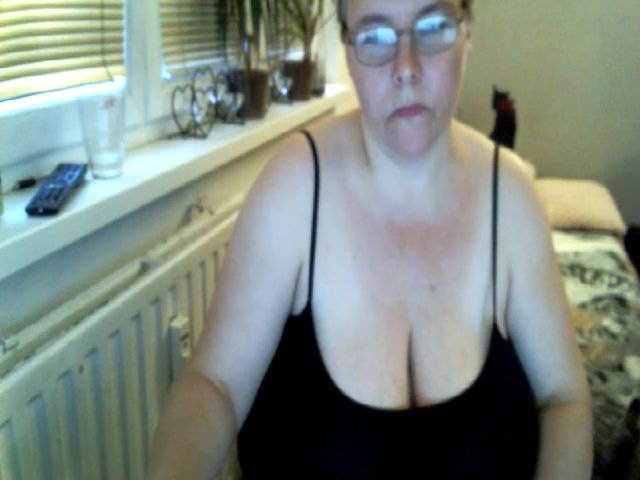 Live sex webcam photo for Bigmegi #268644974