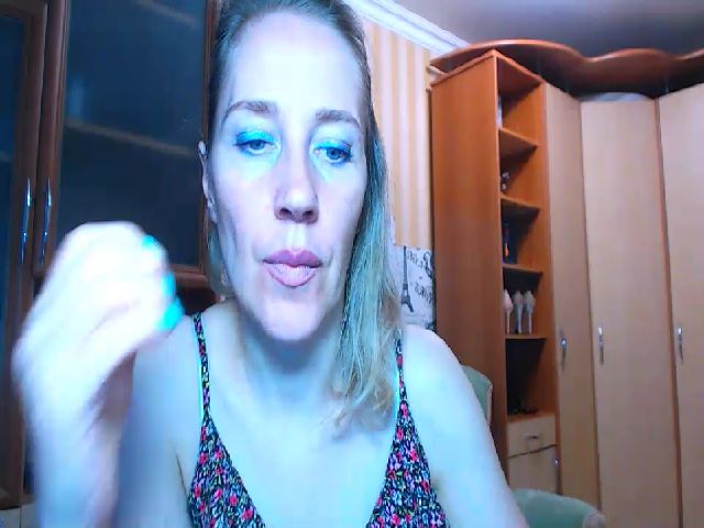 Live sex webcam photo for Oly_nice_ #268642380