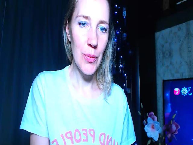 Live sex webcam photo for Oly_nice_ #268648556