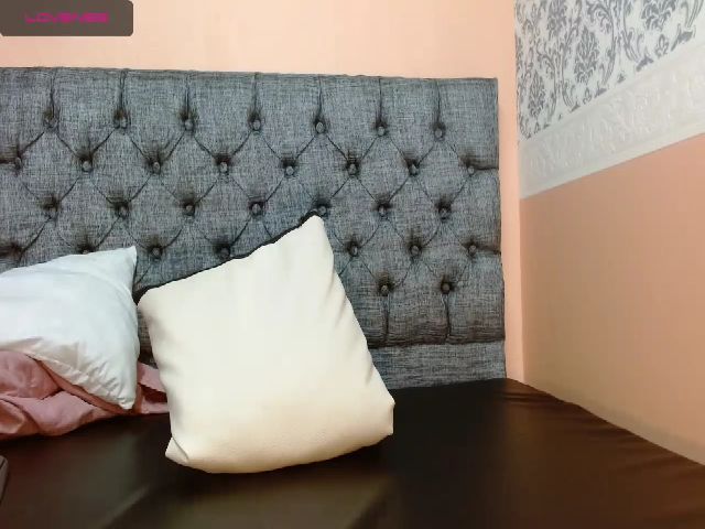 Live sex webcam photo for jannet_reyes #268632873