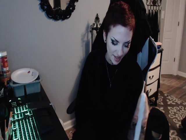 Live sex webcam photo for Painbaby #268631974