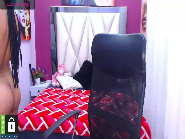 Live sex webcam photo for Tiana_James1 #268651078