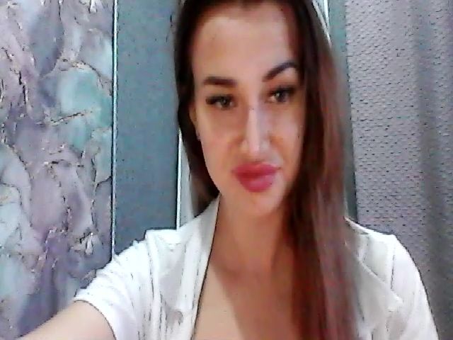 Live sex webcam photo for EmiliyaFoxy #268643090