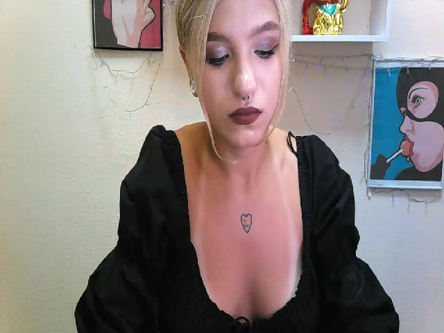 Live sex webcam photo for Isabe_lla #268643083