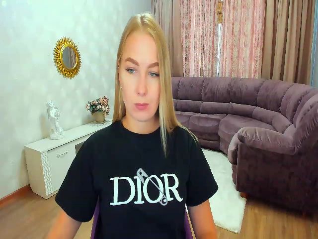 Live sex webcam photo for ElegantLook #268638339