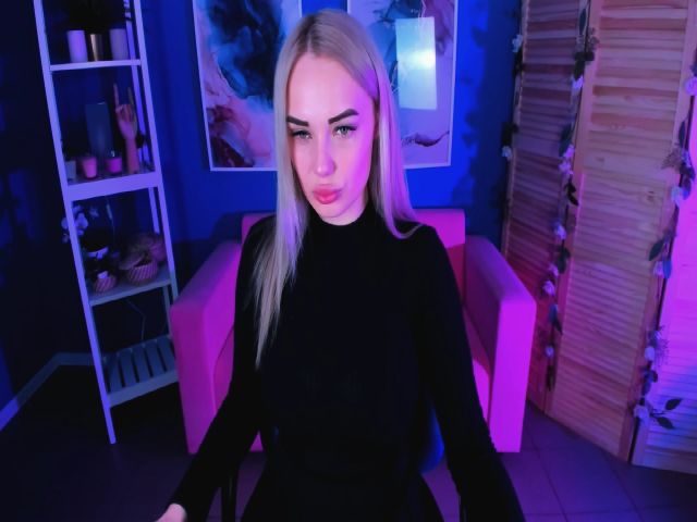 Live sex webcam photo for EvaRame #268632334