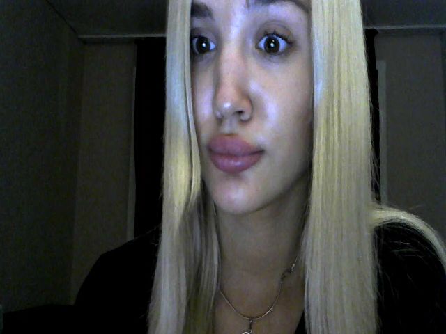 Live sex webcam photo for MyyDream #268647826